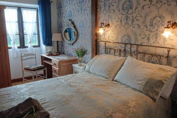 Le Jardin De Rose 24 Feuillebert Romagne 86700 Bed and Breakfast Εξωτερικό φωτογραφία